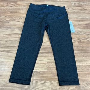 90 Degree by Reflex Leggings workout pants capris US Medium M NWT